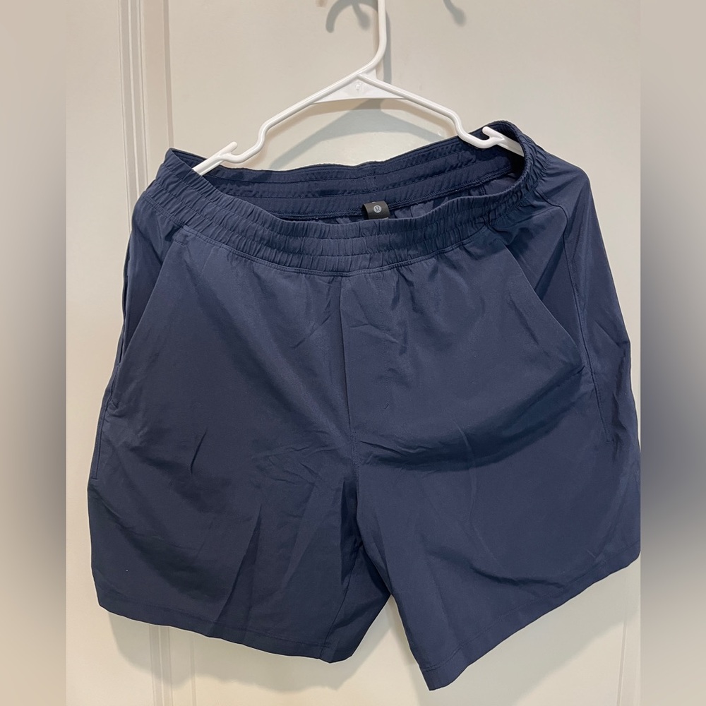 Lululemon 5” pace breaker short